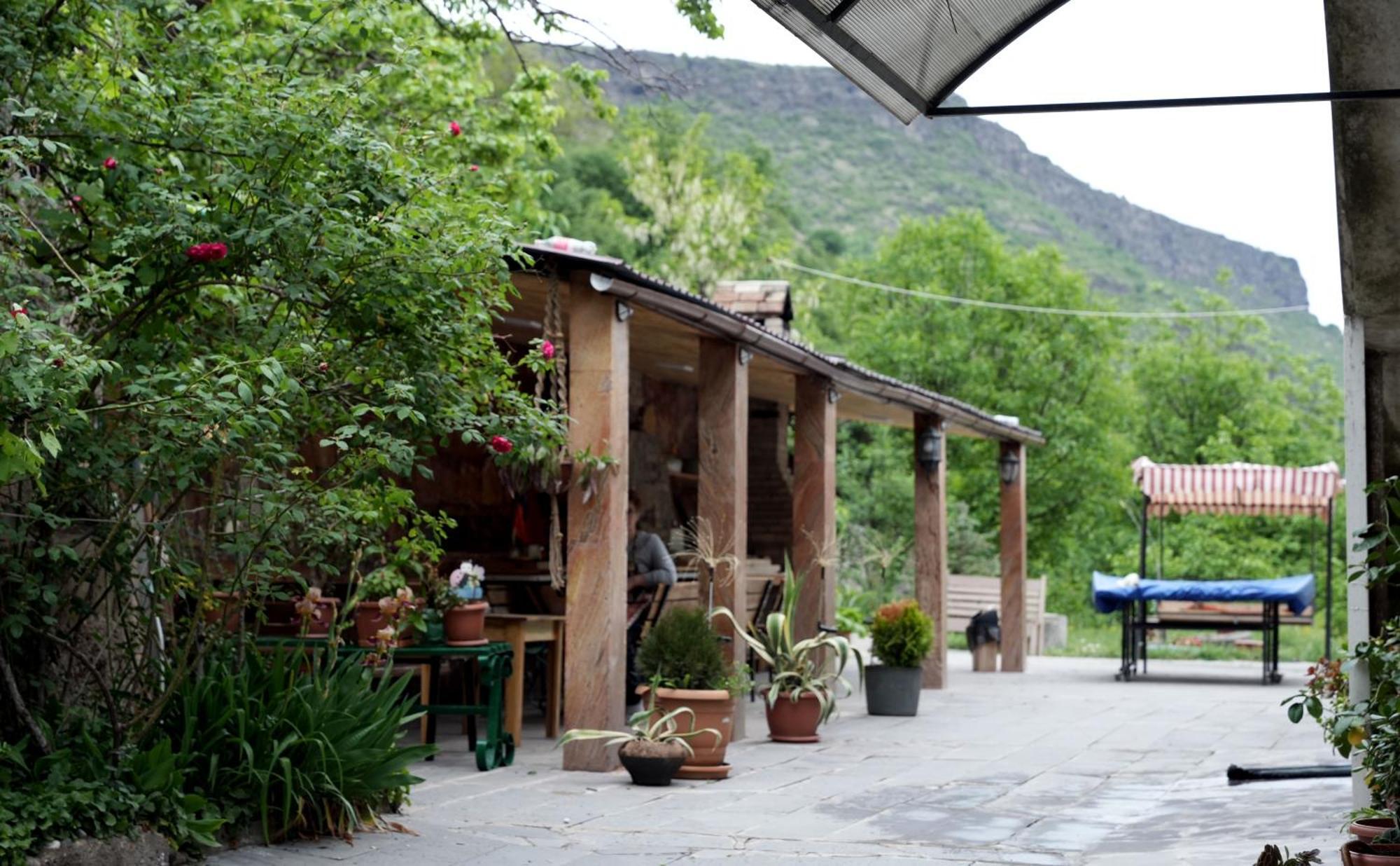 Iris B&B In Debed Canyon Alaverdi Exterior photo